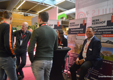 Van den Berk & Kerkhof Real Estate Agents, Appraisers, and Advisors have a special company for sale. For more information: contact John Strik.
https://www.hortidaily.com/article/9589627/eighty-year-old-grower-puts-company-up-for-sale-you-can-earn-a-good-living-from-it/